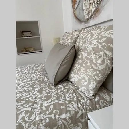 Le Jeu De Paume A Centre *