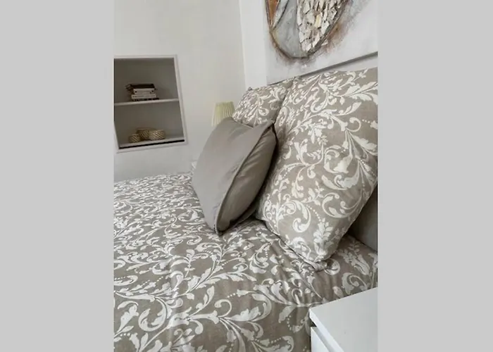 Le Jeu De Paume A Centre *